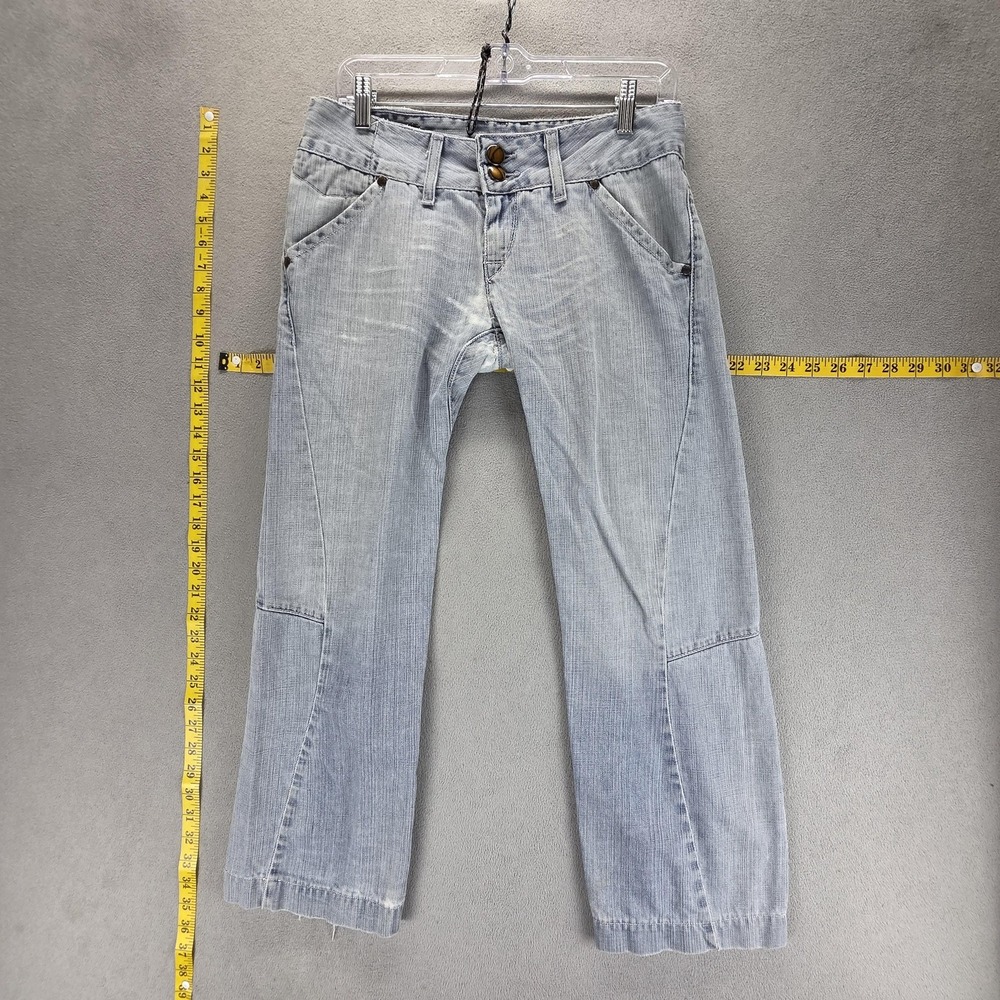 VTG Levis Engineered Jeans Womens Blue Twisted Light Wash Altered Hem Fits 30x26